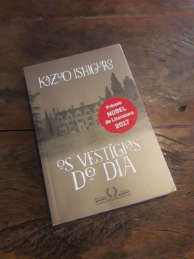 Vestígios do dia foto